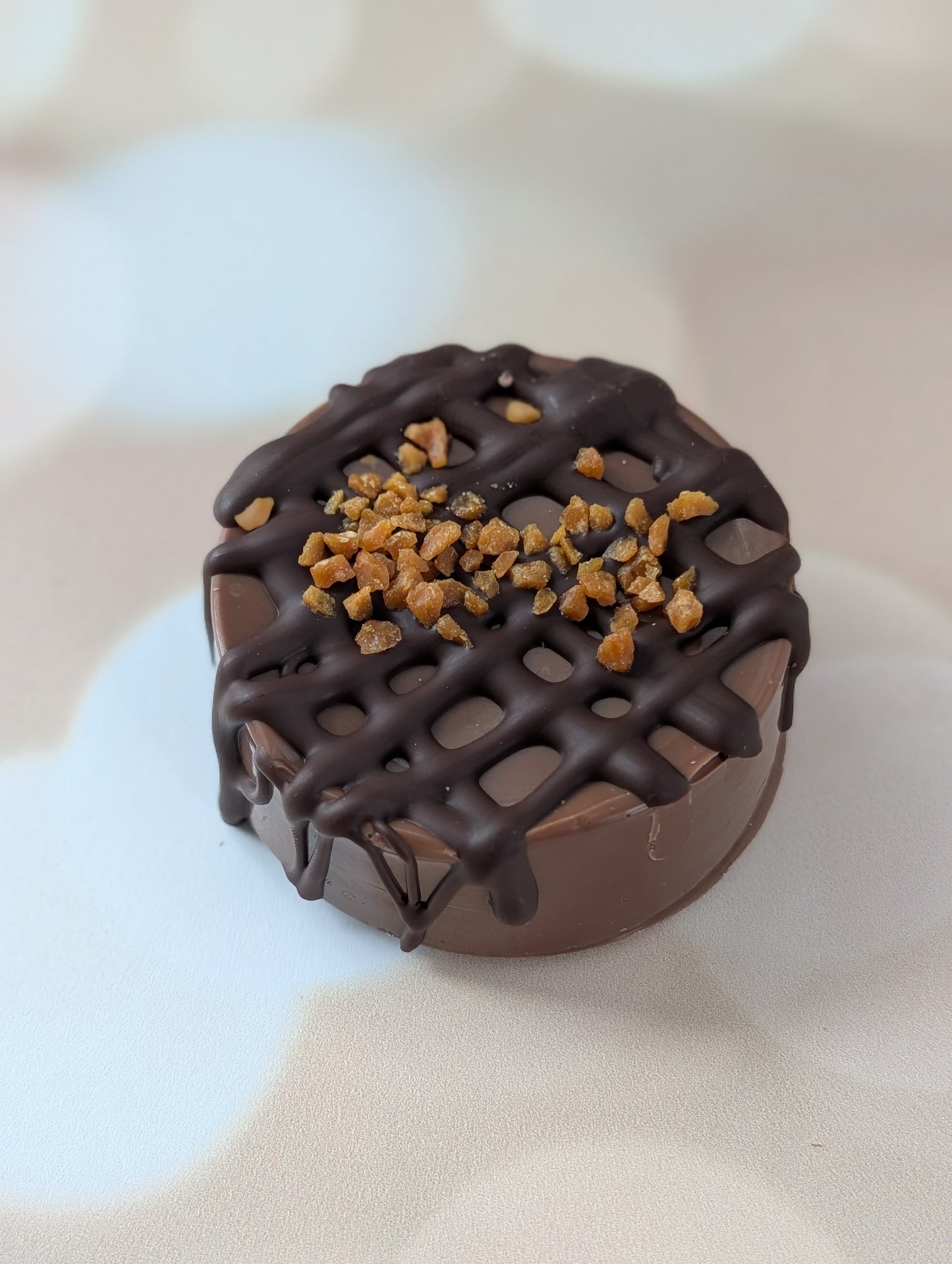 MEGA STUFFED OREO IN MILK CHOCOLATE